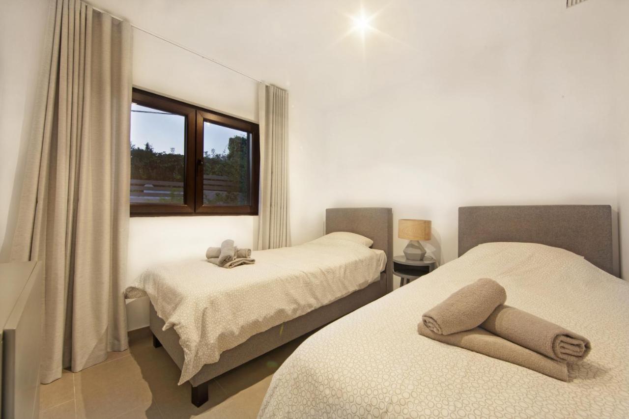 Modern Villa Close To Costabella Beach Marbellac Extérieur photo